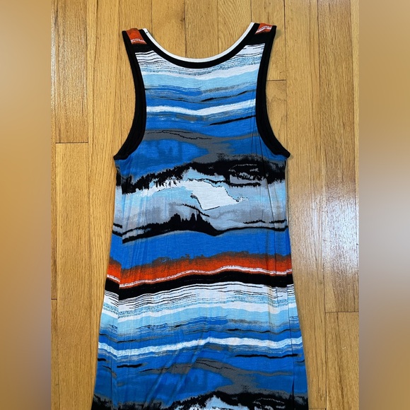 Women’s Kensie Watercolor Maxi Dress - Picture 6 of 10